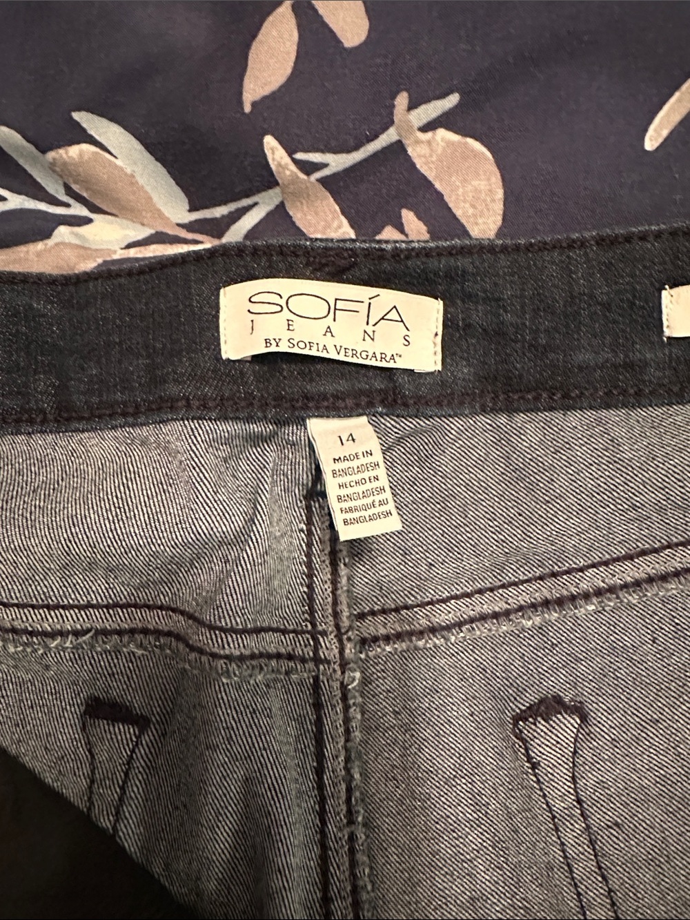 sofia by sofia vergara Indigo High Rise Flare Jeans - Picture 2 of 4